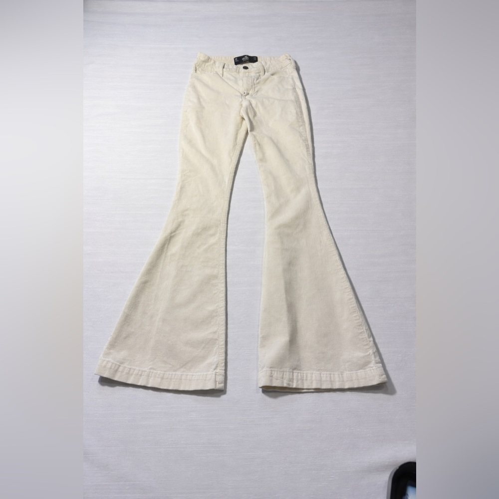 Hollister High-Rise Flare Corduroy Pants Cream W24 L32